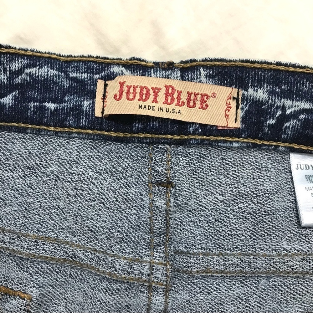 Judy Blue Distressed Jean Shorts Size 2XL Raw Hem Denim Acid Wash Cutoff… - Picture 2 of 13